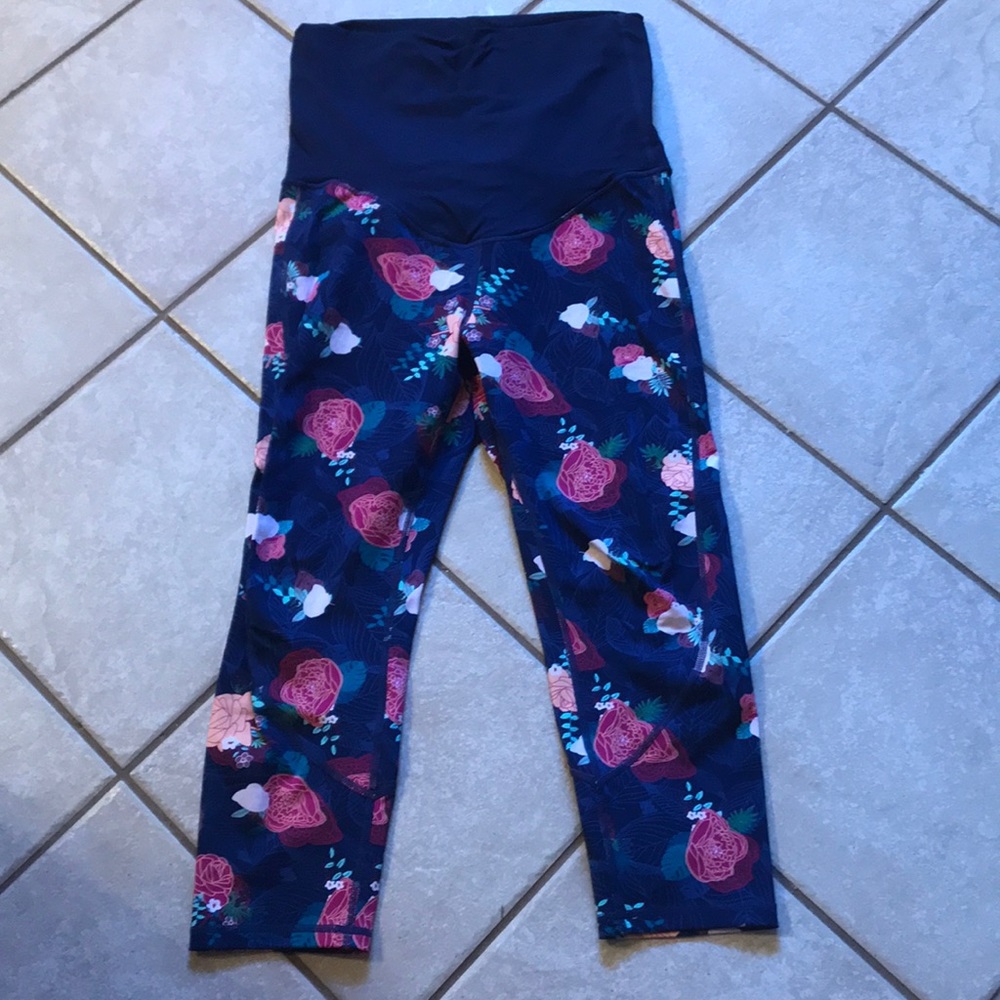 Cadenshae Maternity Leggings
